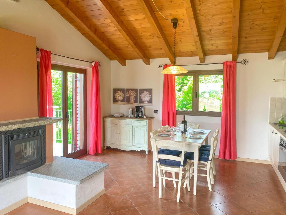 Beata Rose Ferienwohnung Colico Exterior photo